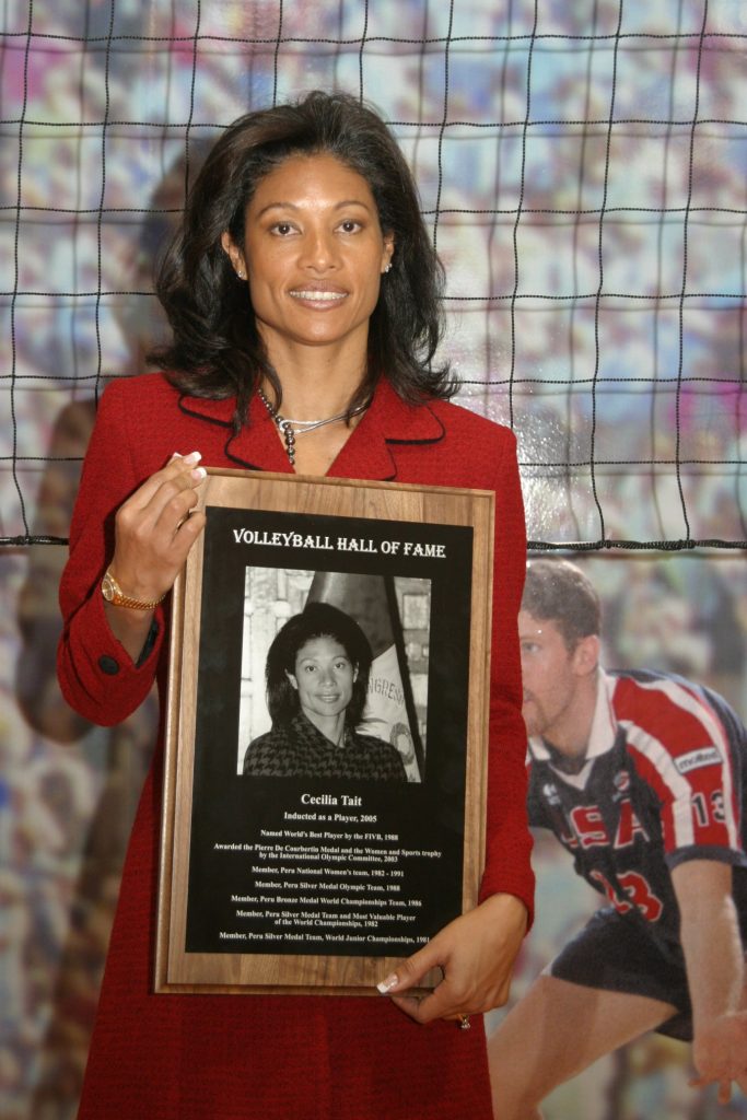 CECILIA TAIT LEYENDA DEL VOLEIBOL PERUANO VENCEDORA EN LAS CANCHAS Y