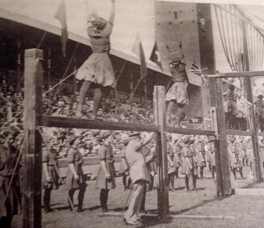 Gimnasia sueca por equipos femenina en los Juegos de Estocolmo 1912