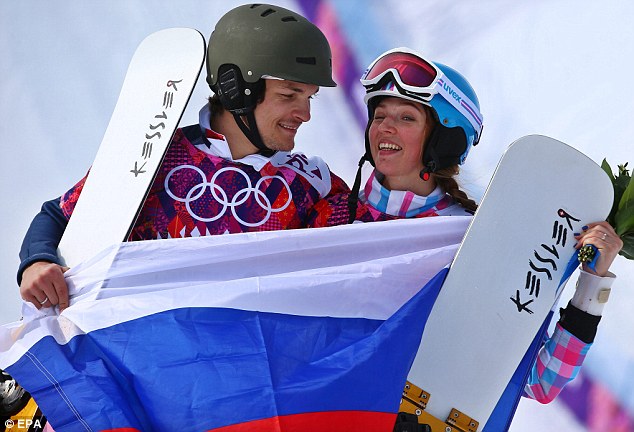 Vic Wild y su esposa Aliona Zavárzina, medallistas el mismo día en Sochi